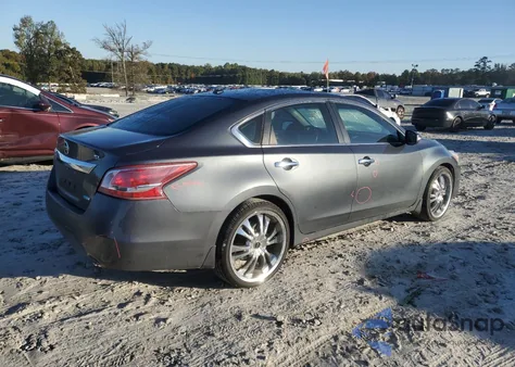 2013 Nissan Altima 2.5 z USA, uszkodzony, nr VIN 1N4AL3AP4DC905599